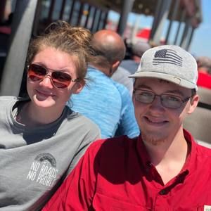 Meet your Posher, Dillon